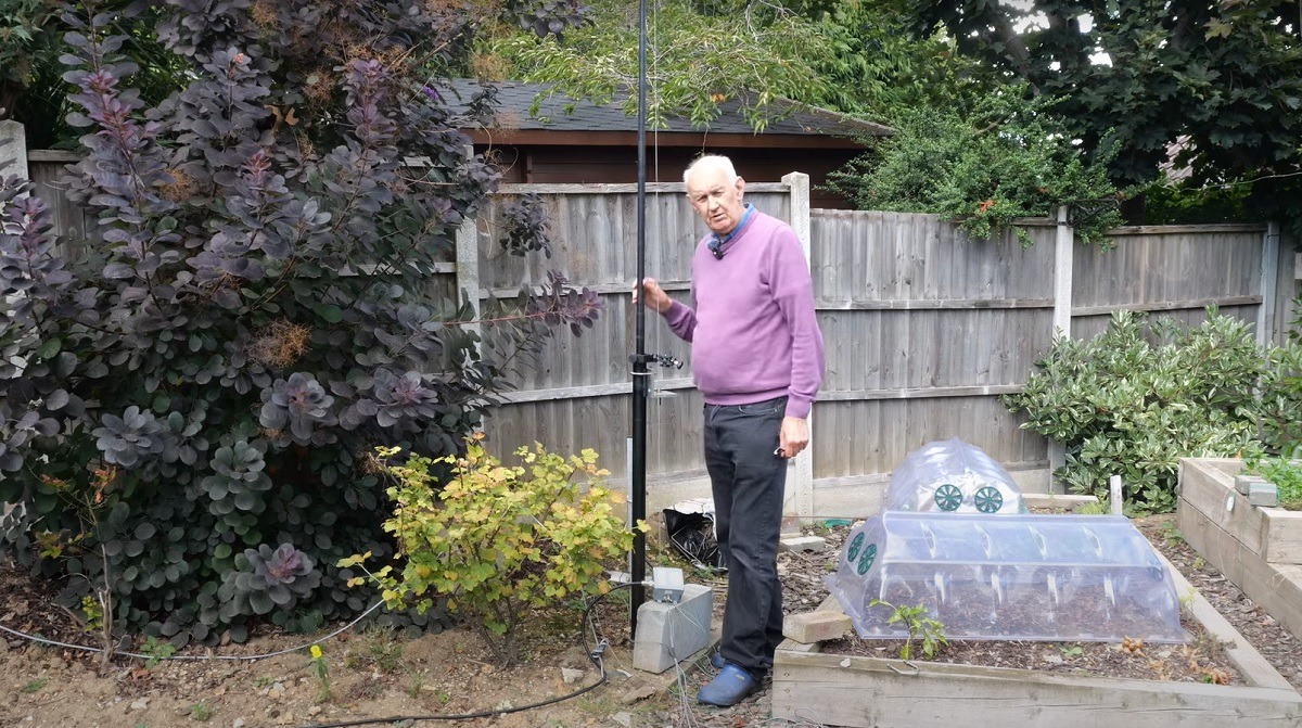 Antenne Verticale HF « Quasi-Invisible » de 4 Mètres — Solution Discrète Multibande