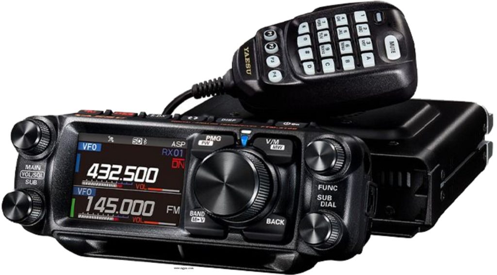 Yaesu FTM-510DE, mobiler Dualband-Transceiver C4FM mit Farb-Touchscreen und Mikrofon