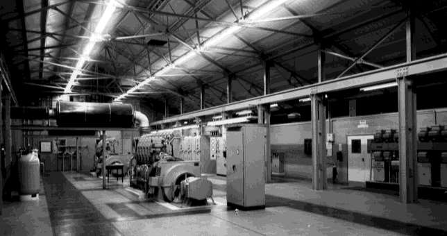 La centrale électrique avec les nouveaux générateurs English Electric